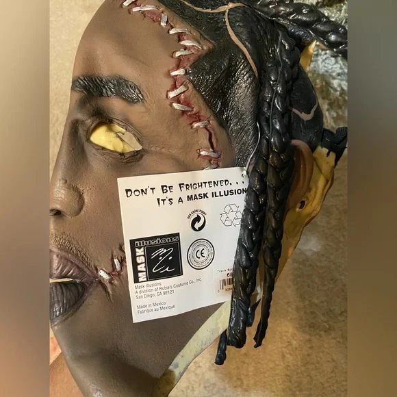 Travis Scott Rodeo leatherface mask - Picture 2 of 4